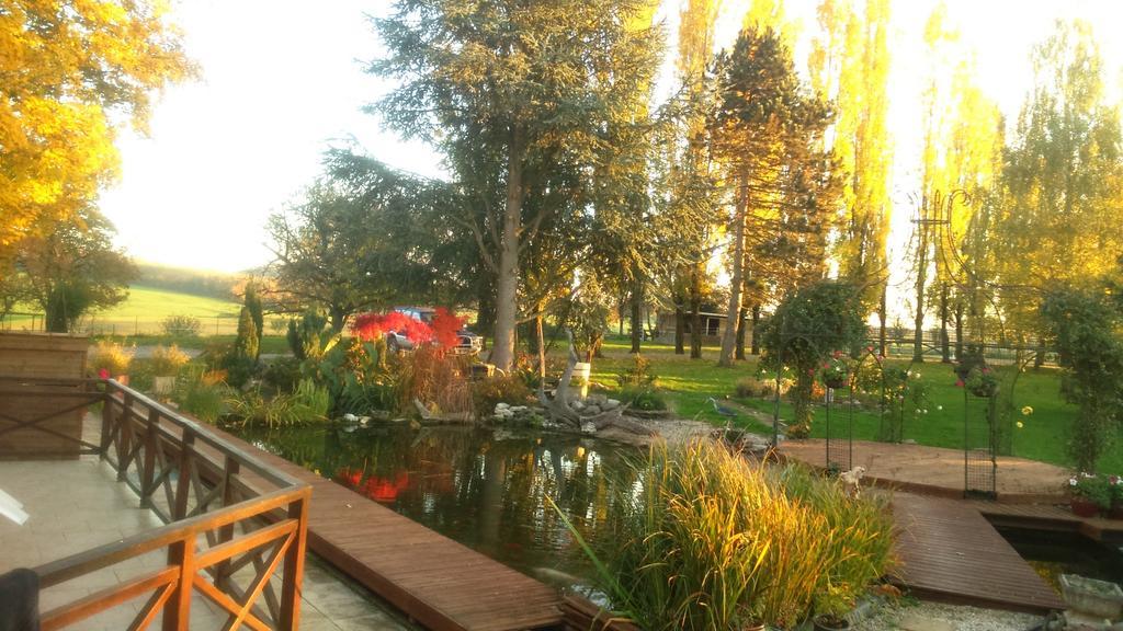 Allee Des Peupliers Bed & Breakfast Chevigny ภายนอก รูปภาพ