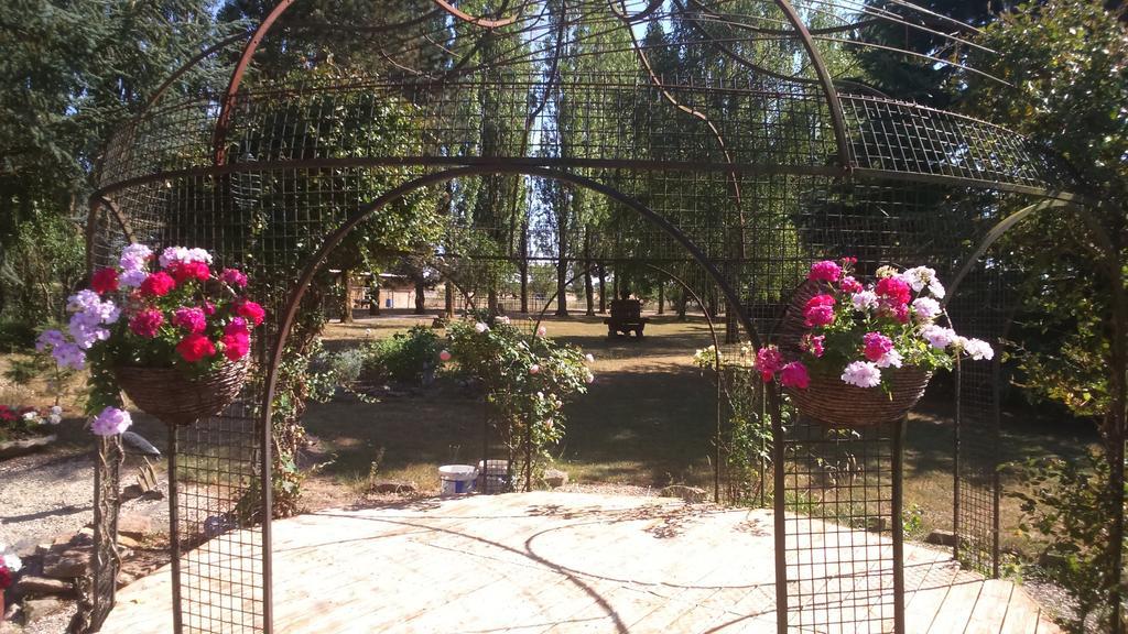 Allee Des Peupliers Bed & Breakfast Chevigny ภายนอก รูปภาพ